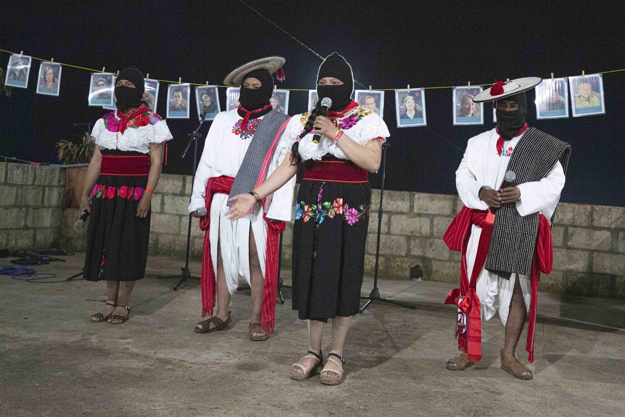 Zapatistas 25 - 11